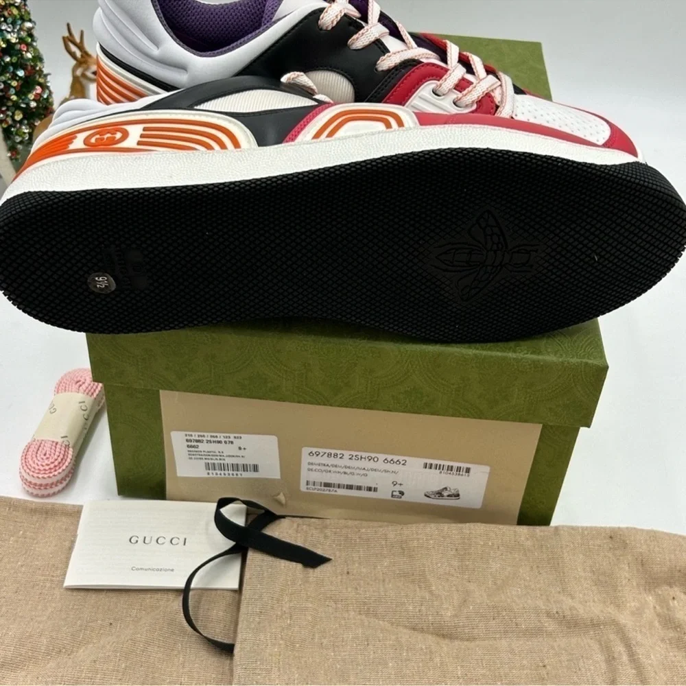 Men’s Gucci basket low top sneakers size 9.5 made in Italy